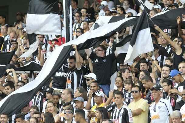 Confira as fotos do jogo entre Atltico x Villa Nova