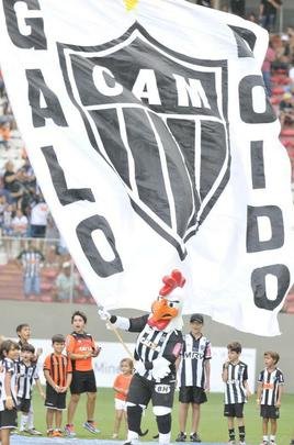 Confira as fotos do jogo entre Atltico x Villa Nova