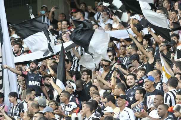 Confira as fotos do jogo entre Atltico x Villa Nova