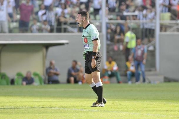 Confira as fotos do jogo entre Atltico x Villa Nova