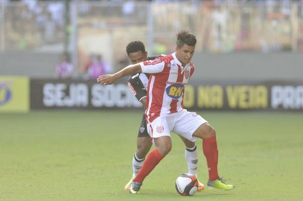 Confira as fotos do jogo entre Atltico x Villa Nova