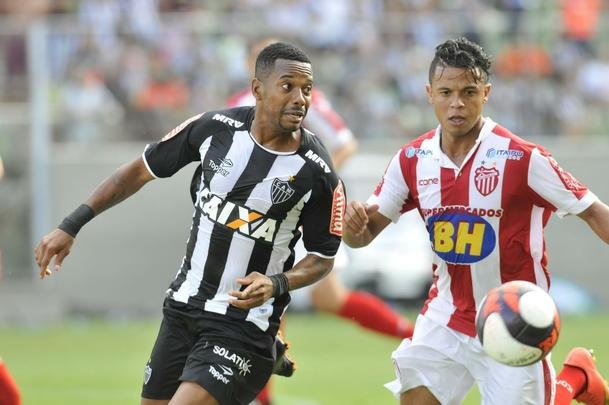 Confira as fotos do jogo entre Atltico x Villa Nova