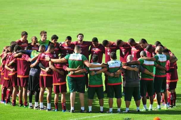Na tarde desta tera-feira, Bruno foi apresentado ao elenco do Boa e ao tcnico Julinho Camargo. Grupo chegou a fazer uma orao no centro do campo do Estdio Municipal Rubro Negro, em Varginha