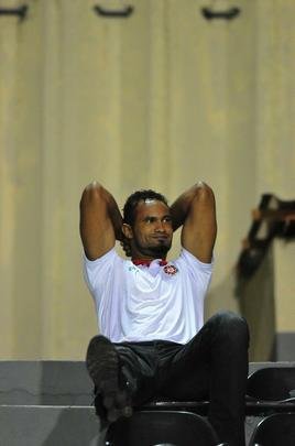 Goleiro Bruno acompanhou vitria do Boa sobre o Arax das arquibancadas do Estdio Dilzon Melo e vibrou muito com gols do seu novo clube