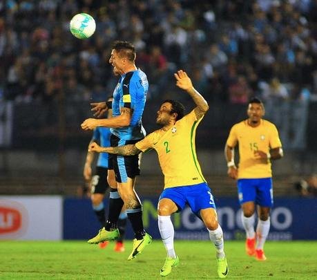 Seleo Brasileira enfrenta a Celeste pelas Eliminatrias para a Copa do Mundo da Rssia
