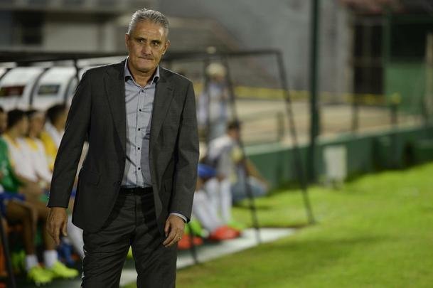 Seleo Brasileira enfrenta a Celeste pelas Eliminatrias para a Copa do Mundo da Rssia