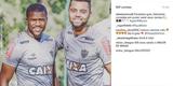 O volante Rafael Carioca postou uma foto ao lado do lateral Carlos Csar e comemorou: 'Felicidade completa em poder vestir essa camisa'