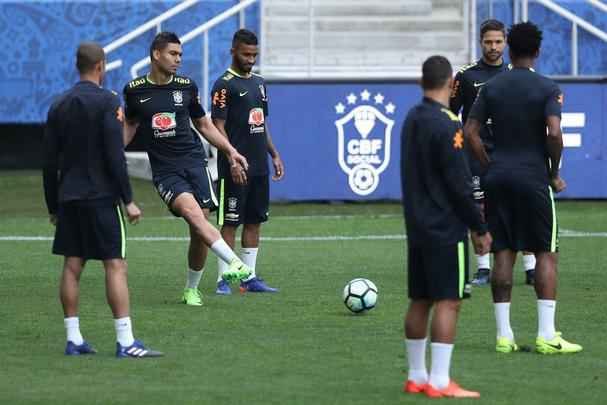 Seleção Brasileira treinou nesta segunda no Itaquerão, local da partida desta terça contra o Paraguai