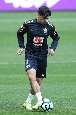 Seleção Brasileira treinou nesta segunda no Itaquerão, local da partida desta terça contra o Paraguai