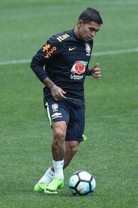 Seleção Brasileira treinou nesta segunda no Itaquerão, local da partida desta terça contra o Paraguai