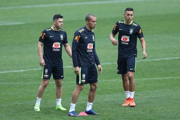 Seleção Brasileira treinou nesta segunda no Itaquerão, local da partida desta terça contra o Paraguai