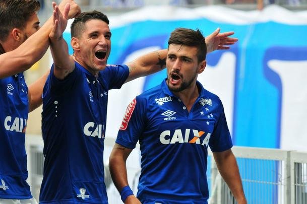 Cruzeiro confirmou vitria no segundo tempo com gol de Arrascaeta; Elias ainda diminuiu para o Galo