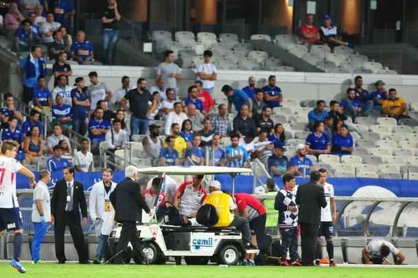 Imagens do jogo entre Cruzeiro e Nacional-PAR, pela Copa Sul-Americana, no Mineiro