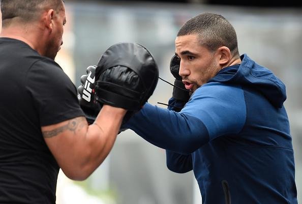 Australiano Robert Whittaker, rival de Jacaré em Kansas