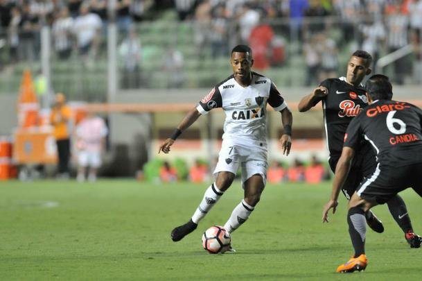 Imagens do duelo entre Atltico e Libertad-PAR, no Independncia, pela Copa Libertadores