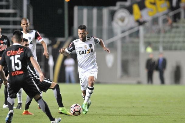 Imagens do duelo entre Atltico e Libertad-PAR, no Independncia, pela Copa Libertadores