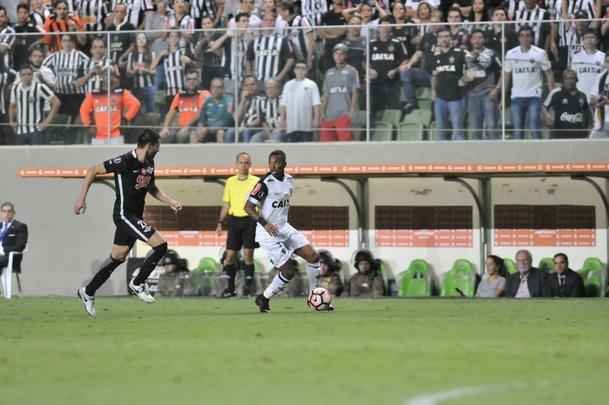 Imagens do duelo entre Atltico e Libertad-PAR, no Independncia, pela Copa Libertadores