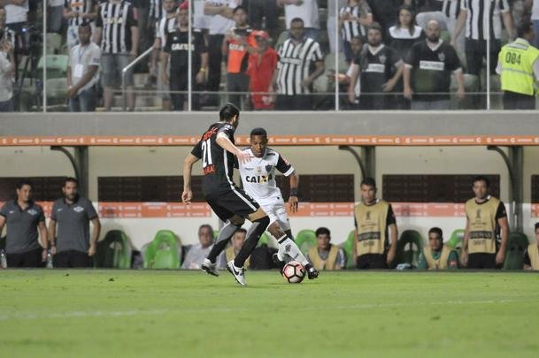 Imagens do duelo entre Atltico e Libertad-PAR, no Independncia, pela Copa Libertadores