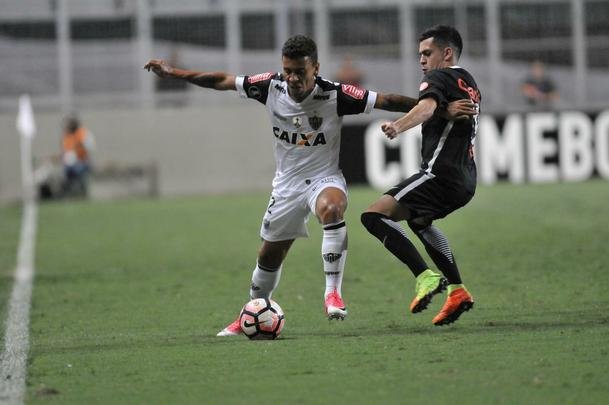 Imagens do duelo entre Atltico e Libertad-PAR, no Independncia, pela Copa Libertadores
