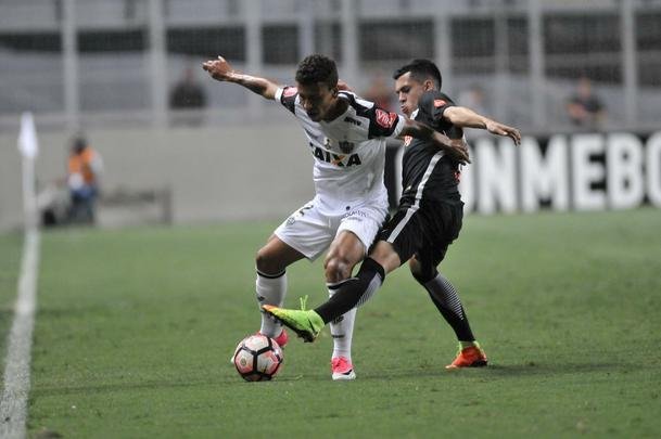 Imagens do duelo entre Atltico e Libertad-PAR, no Independncia, pela Copa Libertadores