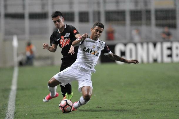Imagens do duelo entre Atltico e Libertad-PAR, no Independncia, pela Copa Libertadores
