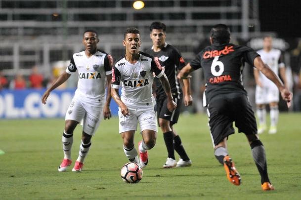 Imagens do duelo entre Atltico e Libertad-PAR, no Independncia, pela Copa Libertadores