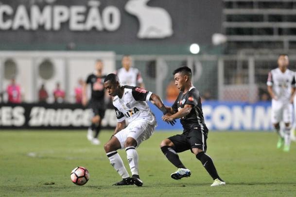 Imagens do duelo entre Atltico e Libertad-PAR, no Independncia, pela Copa Libertadores