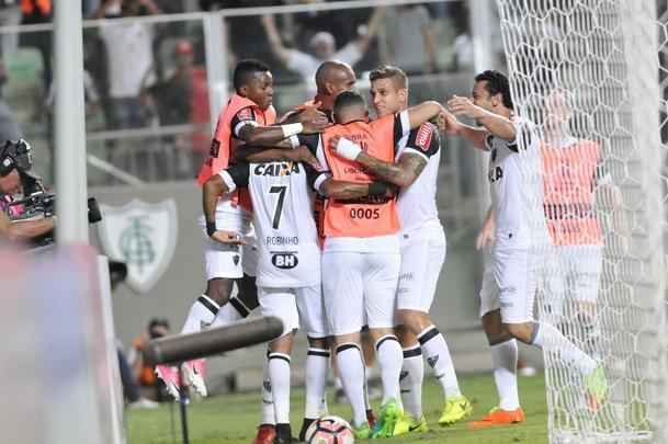 Imagens do duelo entre Atltico e Libertad-PAR, no Independncia, pela Copa Libertadores