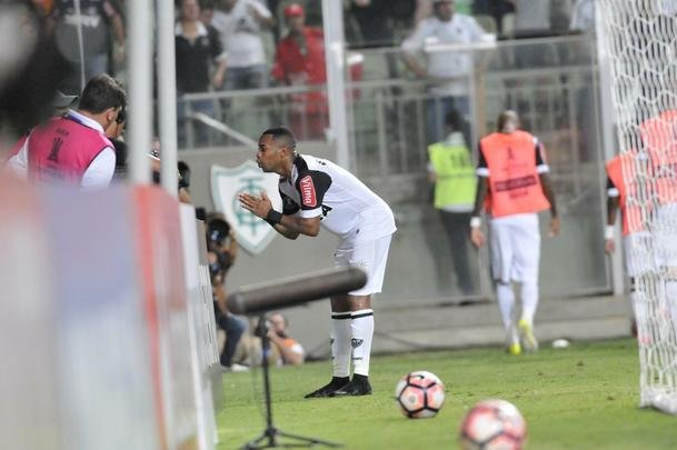 Imagens do duelo entre Atltico e Libertad-PAR, no Independncia, pela Copa Libertadores