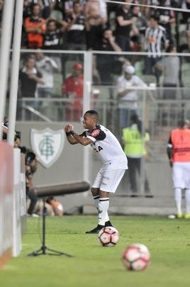 Imagens do duelo entre Atltico e Libertad-PAR, no Independncia, pela Copa Libertadores