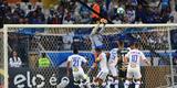 Imagens do jogo entre Cruzeiro e Chapecoense, pelas oitavas de final da Copa do Brasil, no Mineiro (Crdito: Ramon Lisboa/EM/D.A. Press)