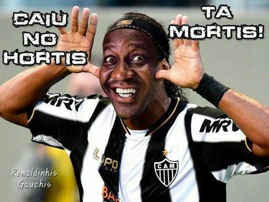 Campees mineiros, atleticanos tiram sarro de cruzeirenses na internet