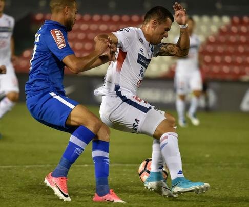 Imagens da partida entre Nacional e Cruzeiro, pela primeira fase da Copa Sul-Americana