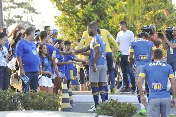 Mano Menezes testou novidades no Cruzeiro para enfrentar o So Paulo na estreia do Brasileiro