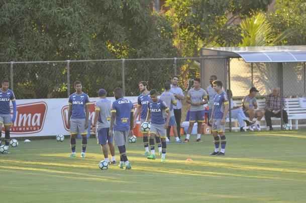 Mano Menezes testou novidades no Cruzeiro para enfrentar o So Paulo na estreia do Brasileiro
