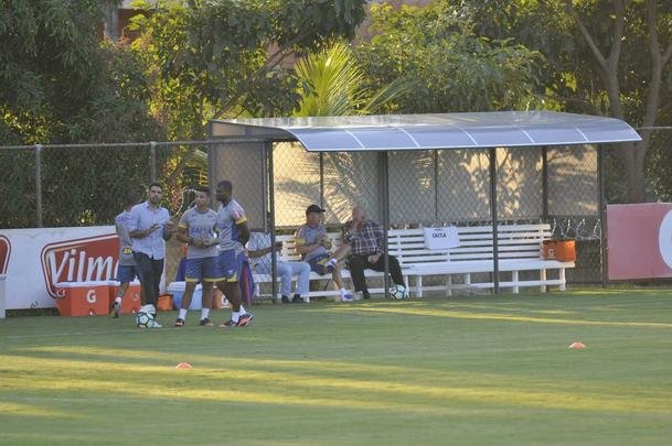 Mano Menezes testou novidades no Cruzeiro para enfrentar o So Paulo na estreia do Brasileiro