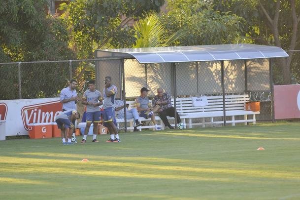 Mano Menezes testou novidades no Cruzeiro para enfrentar o So Paulo na estreia do Brasileiro