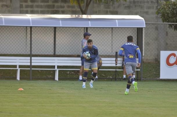 Mano Menezes testou novidades no Cruzeiro para enfrentar o So Paulo na estreia do Brasileiro