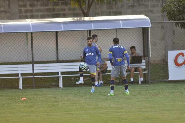 Mano Menezes testou novidades no Cruzeiro para enfrentar o So Paulo na estreia do Brasileiro