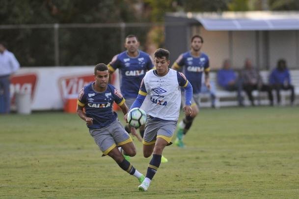 Mano Menezes testou novidades no Cruzeiro para enfrentar o So Paulo na estreia do Brasileiro
