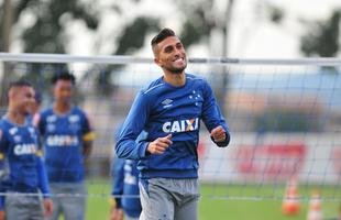 Rafael Marques joga meia hora após dois meses e sai satisfeito com estreia