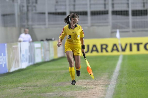Amrica e Santa Cruz se enfrentaram, no Independncia, pela 9 rodada da Srie B do Brasileiro