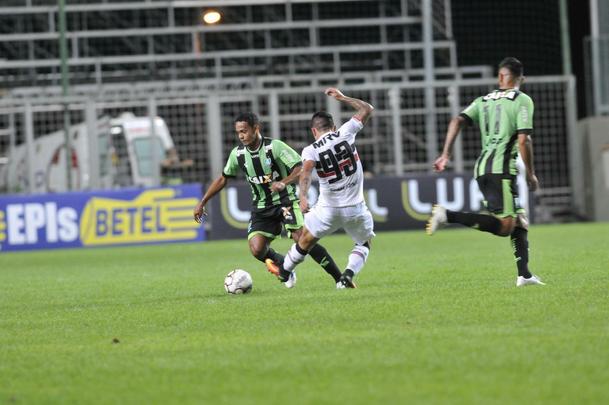 Amrica e Santa Cruz se enfrentaram, no Independncia, pela 9 rodada da Srie B do Brasileiro
