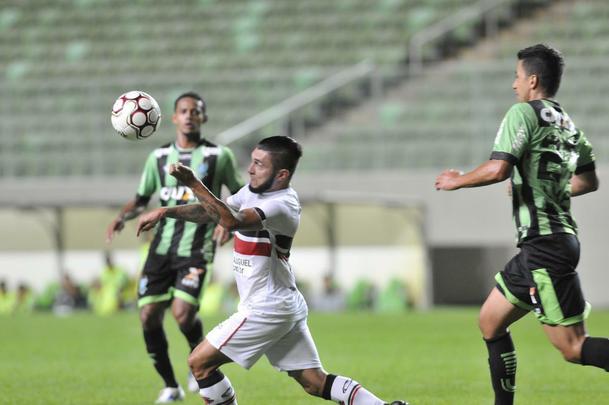 Amrica e Santa Cruz se enfrentaram, no Independncia, pela 9 rodada da Srie B do Brasileiro