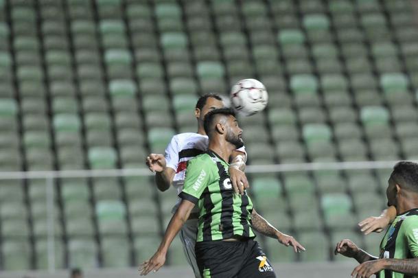 Amrica e Santa Cruz se enfrentaram, no Independncia, pela 9 rodada da Srie B do Brasileiro