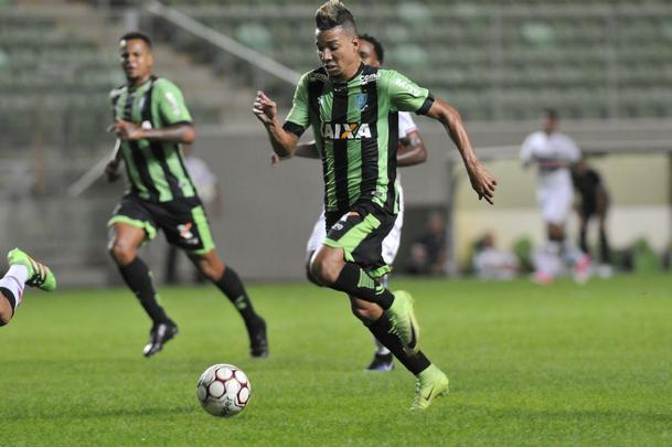 Amrica e Santa Cruz se enfrentaram, no Independncia, pela 9 rodada da Srie B do Brasileiro