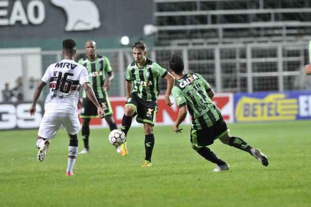 Amrica e Santa Cruz se enfrentaram, no Independncia, pela 9 rodada da Srie B do Brasileiro