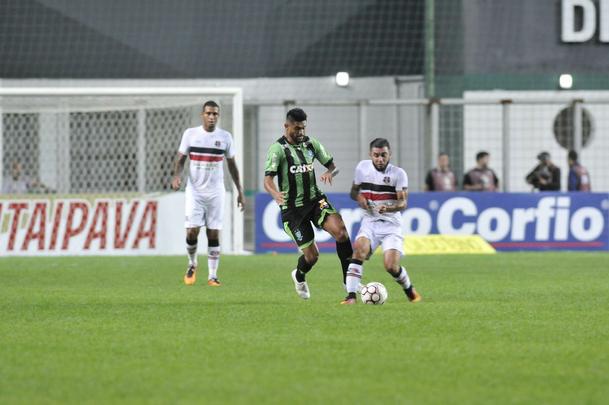 Amrica e Santa Cruz se enfrentaram, no Independncia, pela 9 rodada da Srie B do Brasileiro