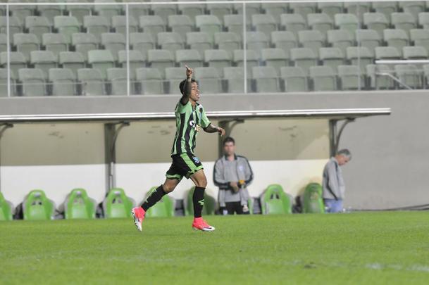 Amrica e Santa Cruz se enfrentaram, no Independncia, pela 9 rodada da Srie B do Brasileiro