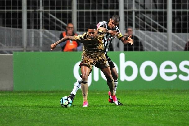 Atltico e Sport se enfrentaram, no Independncia, pela nona rodada do Campeonato Brasileiro